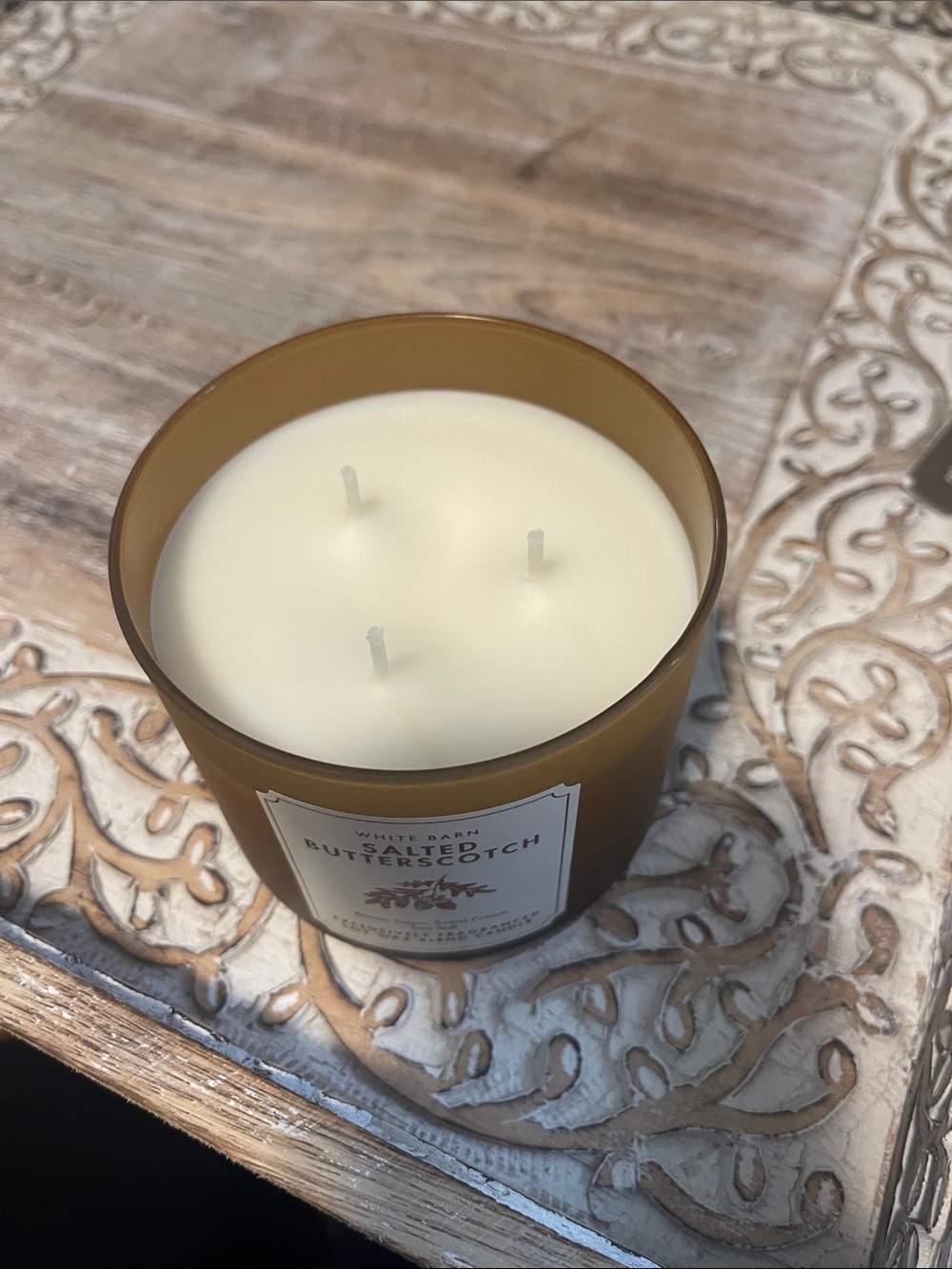 White Barn Salted Butterscotch Candle - Amber Brown with Rose Gold Lid - Picture 2 of 3